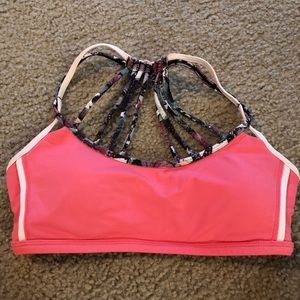 Lulu sports bra never worn size 4